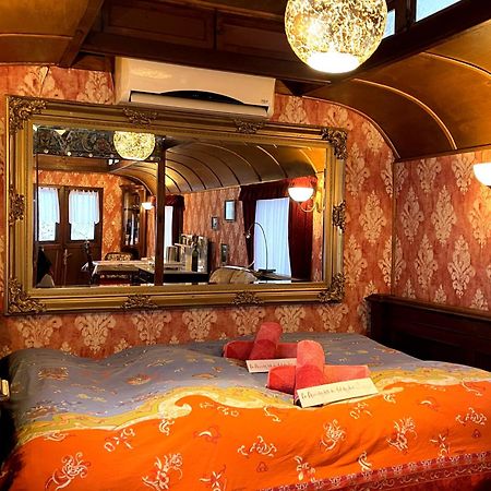 Historischer Zirkuswagen Mit Terrasse Und Blick Ins Gruene Витценхаузен Экстерьер фото